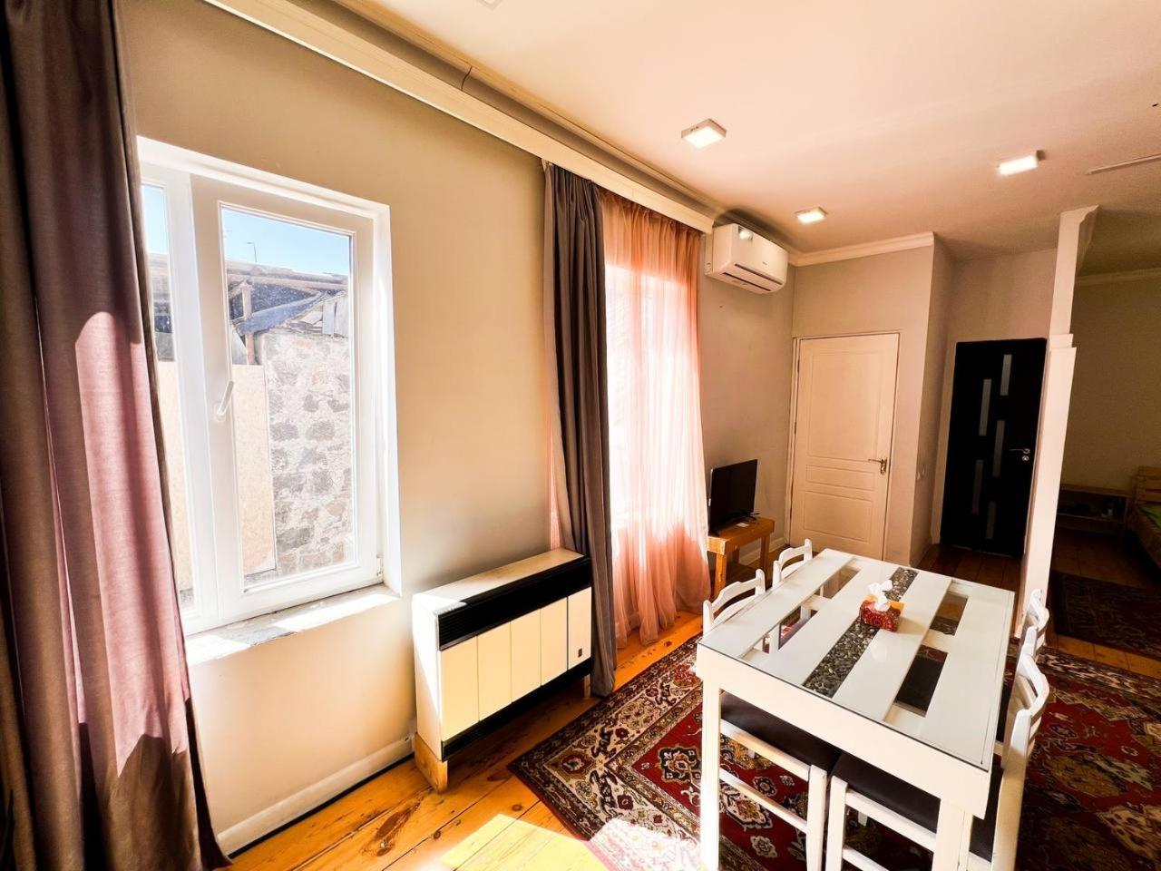 "Stairs"Guest House Erivan Exterior foto