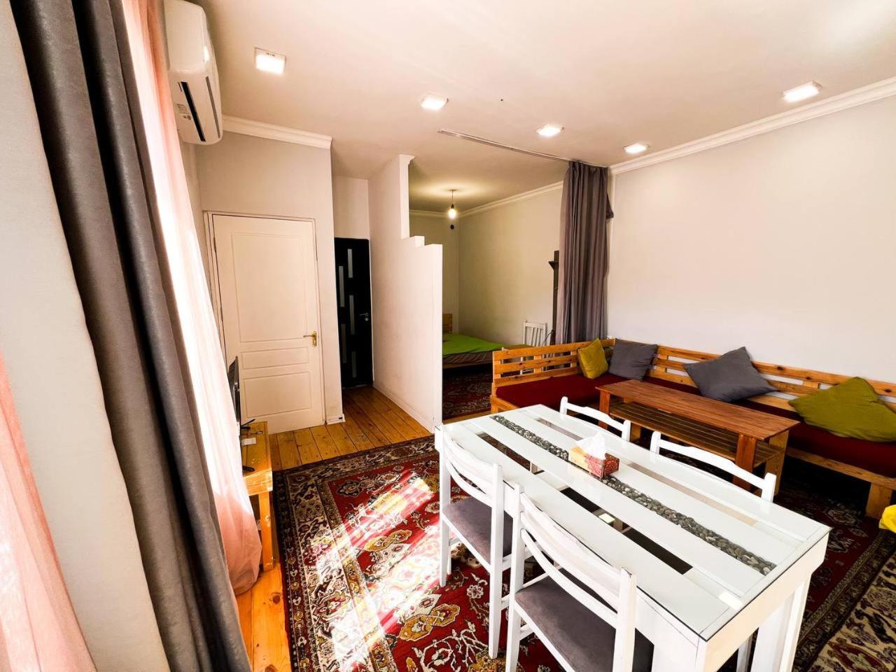 "Stairs"Guest House Erivan Exterior foto